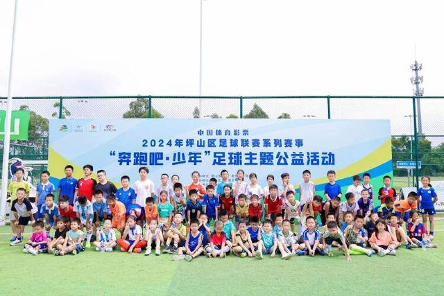 詹姆斯分享与布朗尼高尔夫时光：感动不已，珍贵父子情